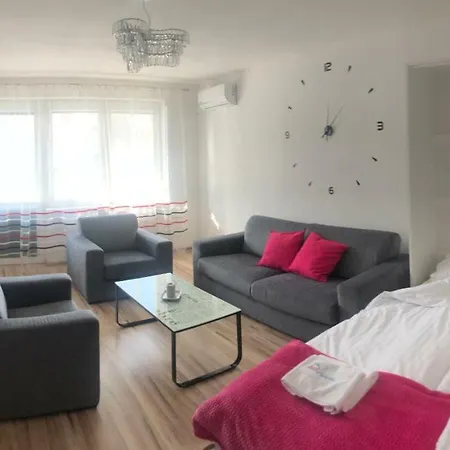 Apartament Sutemi アパート ヴァドヴィツェ